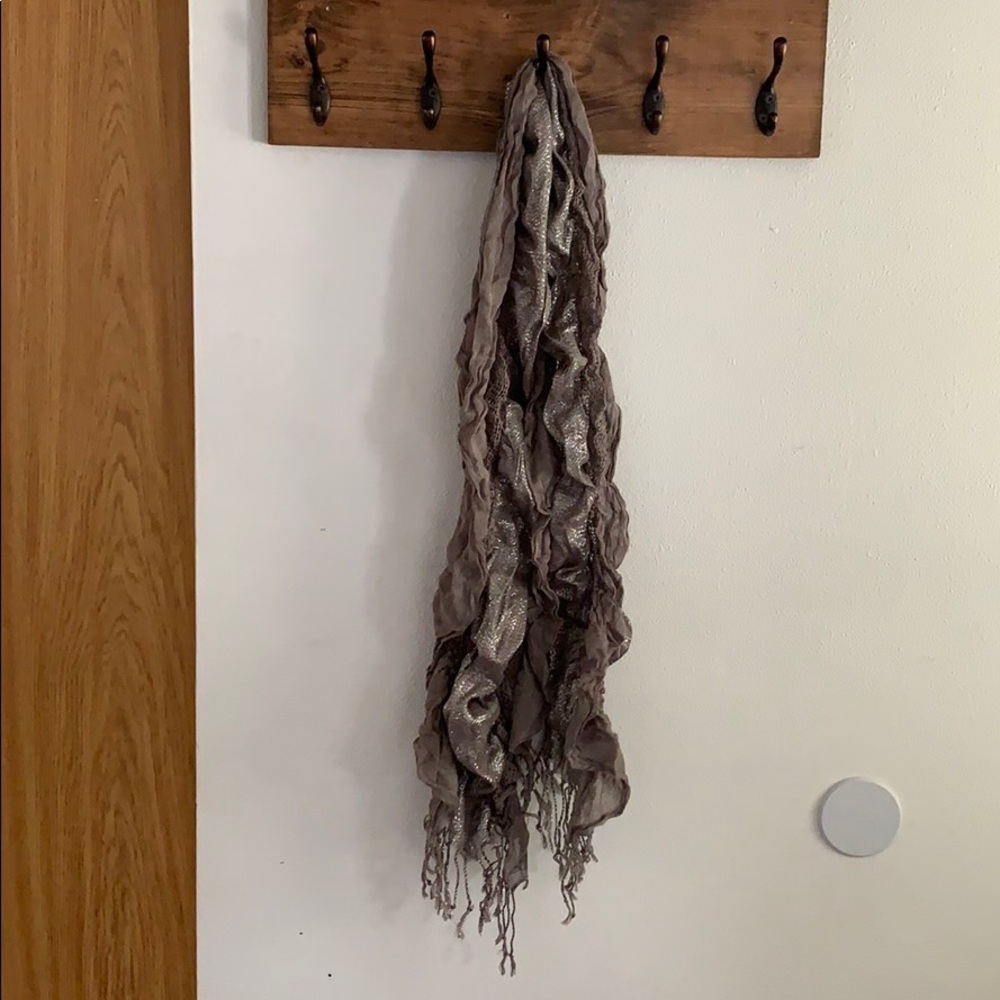 2/$10 Scarves - Picture 6 of 8